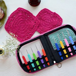 KnitPro Waves Single Ended Crochet Set - pink case