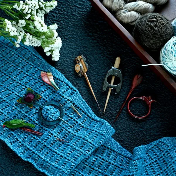 Symfonie Shawl Sticks with Brooch